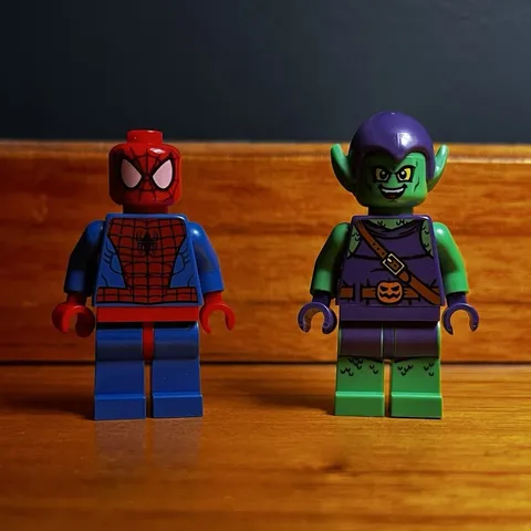 LEGO Spider-Man & Green Goblin Minifigures Lot of 2 Excellent Condition