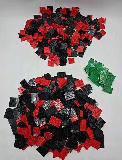 Lot of LEGO Black Red Green Size Baseplates Plate 4x4 4X6 Replacement Used