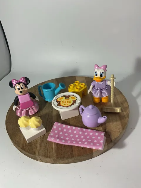 Disney Duplo Lego Minnie And Daisy Figures With Accessories 