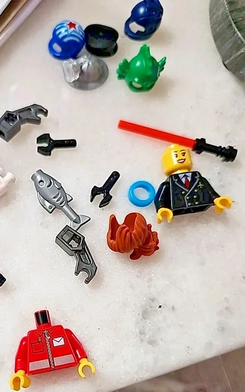 Lego Minifigures Lot Of Parts With Helmets Hands Bodies Light Saber, head, Lego