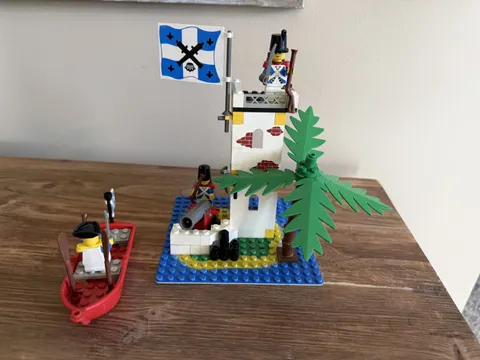 LEGO Pirates Sabre Island 6265 Vintage 1989 Incomplete No Box or Instructions