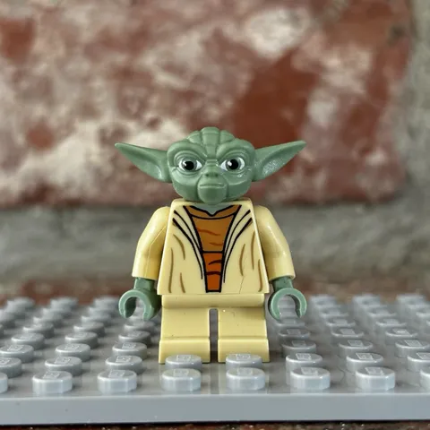 LEGO Star Wars Minifigure Yoda Clone Wars White Hair (Genuine)