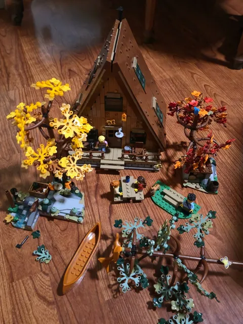 LEGO Ideas: A-Frame Cabin (21338) Read description 