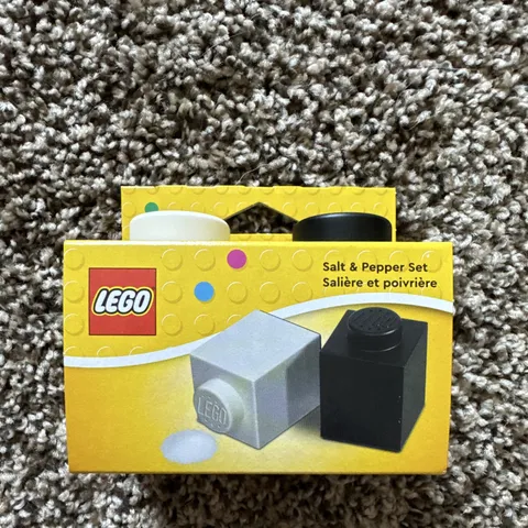 LEGO 850705 2pc Salt & Pepper Shakers Set White/Black Plastic Dishwasher Safe