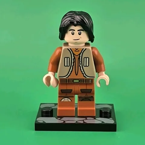 LEGO Star Wars Genuine Minifigure Ezra Bridger sw0574 set 75090 RETIRED