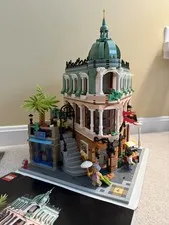 LEGO ICONS BOUTIQUE HOTEL (10297) COMPLETE (GREAT CONDITION)
