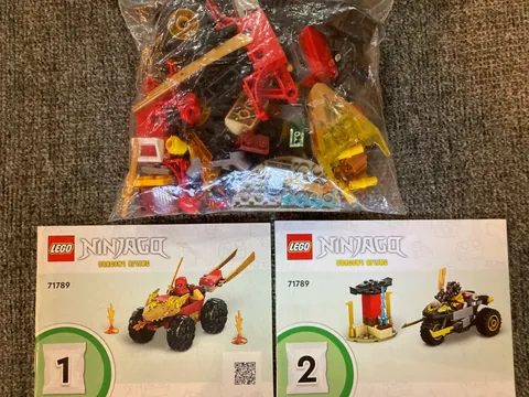 LEGO NINJAGO: Kai and Ras's Car and Bike Battle (71789) Complete set w mini figs