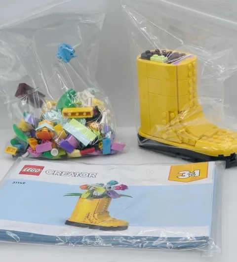 LEGO Creator 31149 Rain Boot Flowers Birds 3-In-1 MOC Builder w/  Instructions