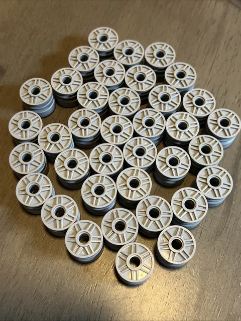 LEGO 55981 Light Bluish Gray Brick Wheel 18mm D. x 14mm Pin Hole Fake Bolts x37