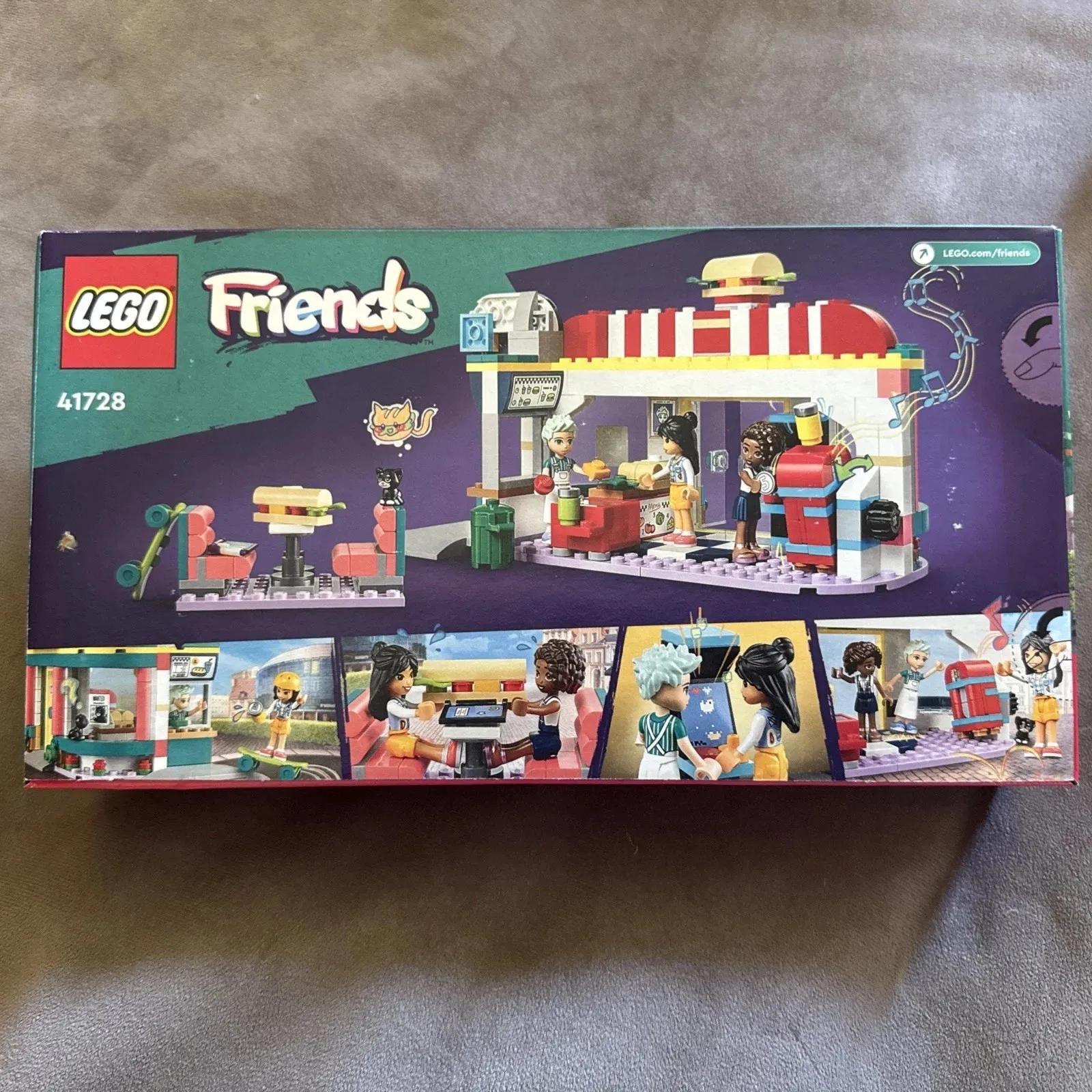 LEGO FRIENDS: Heartlake Downtown Diner (41728)