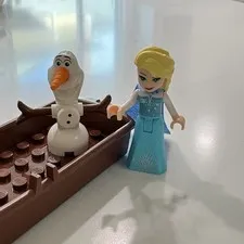 LEGO 41155 Disney FROZEN Elsa’s Market Adventure - FULL SET - Used - No Box