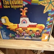 LEGO Ideas The Beatles Yellow Submarine 21306 553pcs 10+ Complete Box Set