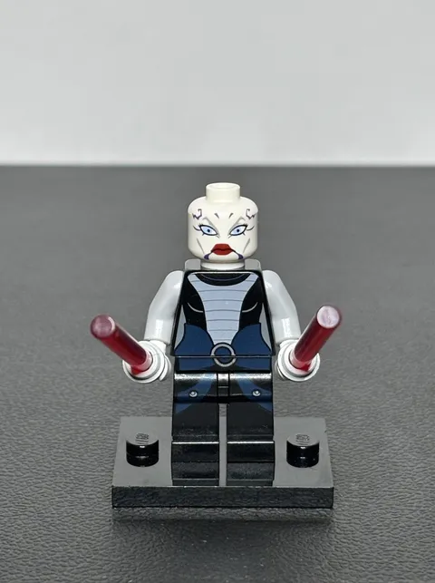 Lego Star Wars Asajj Ventress Minifigure SW0318 Exclusive To To Lego Set 7957
