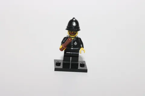 LEGO Minifigures (71002) Series 11 Constable