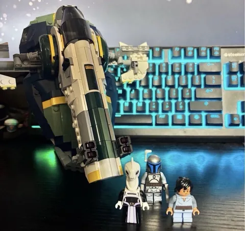 LEGO Star Wars Jango Fetts Starship Slave 1 75433
