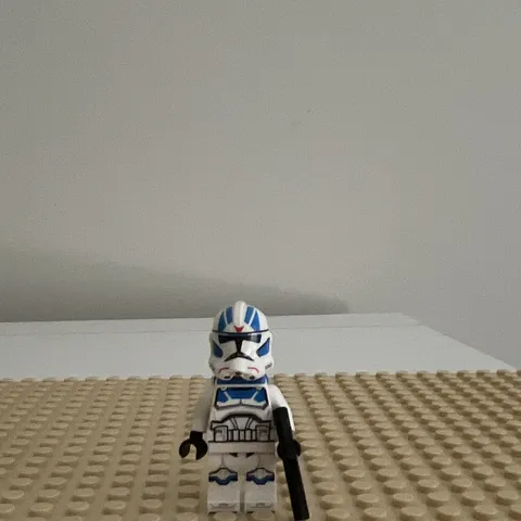 LEGO Star Wars Clone Trooper Minifigure White/Blue w/ Helmet & Blaster
