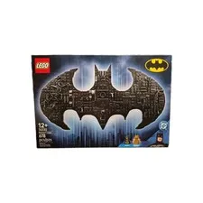 LEGO DC Batman Logo 76330                 678 PCS Collectible Display Set Adult