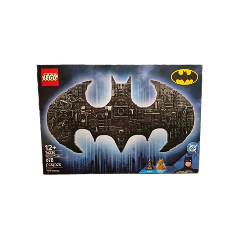 LEGO DC Batman Logo 76330                 678 PCS Collectible Display Set Adult