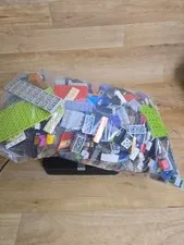 Large lego lot, 4 pounds of mixed legos