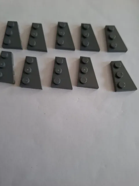 No 378.  10x Lego Wedge Plate 43722 Right 2x3 Dark Grey