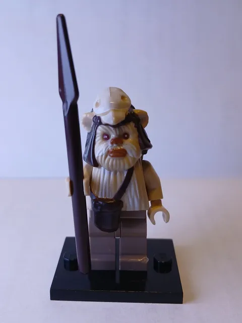 LEGO Star Wars Ewok Minifigure Logray 2011 sw0338 - 1O