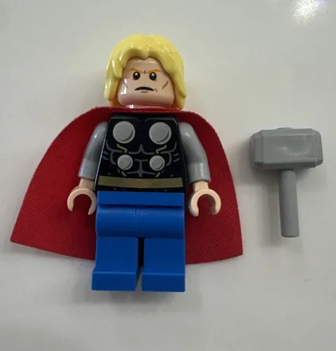 Lego Marvel Avengers Assemble Minifigure -  Thor w/ No Beard (sh0098) 76018