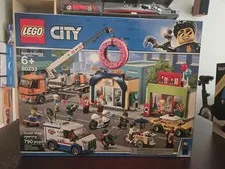 LEGO City: Donut Shop Opening (60233) Brand New Sealed  Box