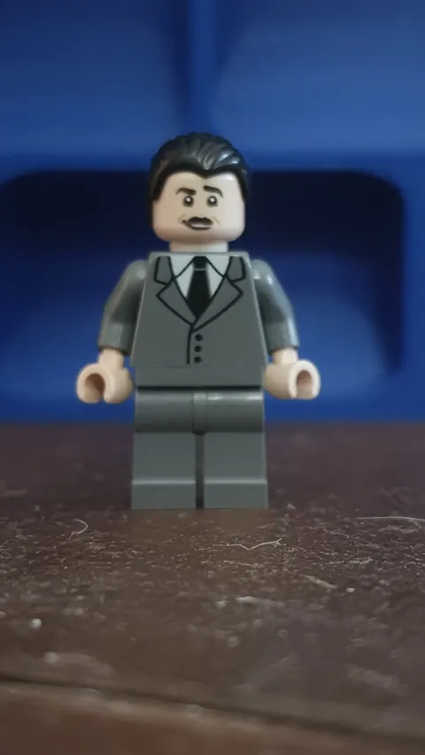 New Never Assembled Lego Walt Disney Dis140 Minifigure