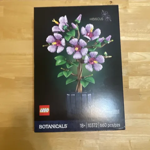 LEGO Botanicals Hibiscus 10372 Botanical Collection 660 pcs 18+ 