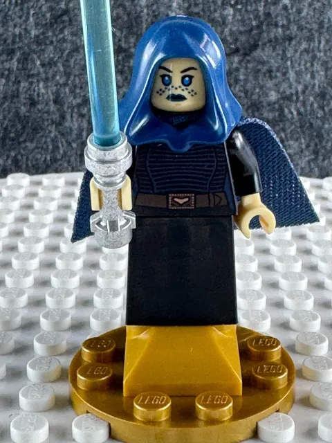 LEGO Star Wars Retired Barriss Offee SW0909 Blue Hood Cape Skirt Minifigure