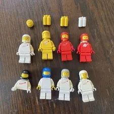LEGO Classic Space Astronaut Lot of 8 Minifigures | Sold As Is Free | Shipping!!