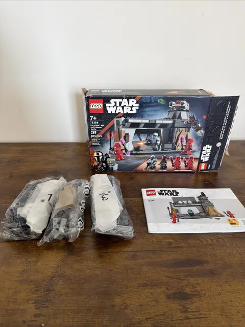 LEGO Star Wars 75386 Paz Vizsla and Moff Gideon Battle Open Box No Minifigures