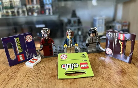 LEGO Minifigure Keychain Lot 852856 Max 852717 Indiana Jones Irina 850838 TMNT