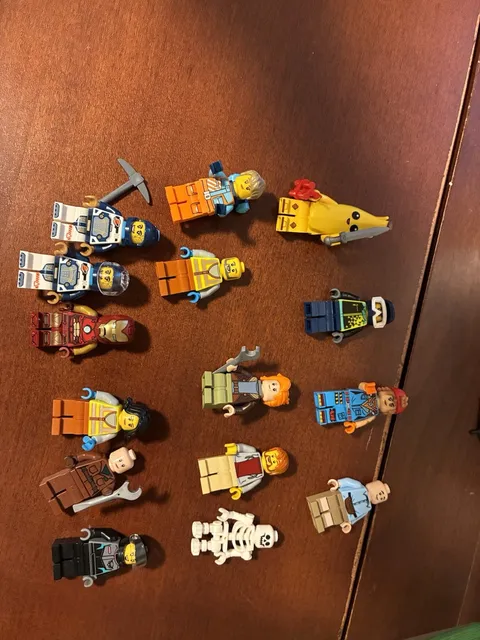 Miscellaneous Random Lego Minifigures Small Lot All Random