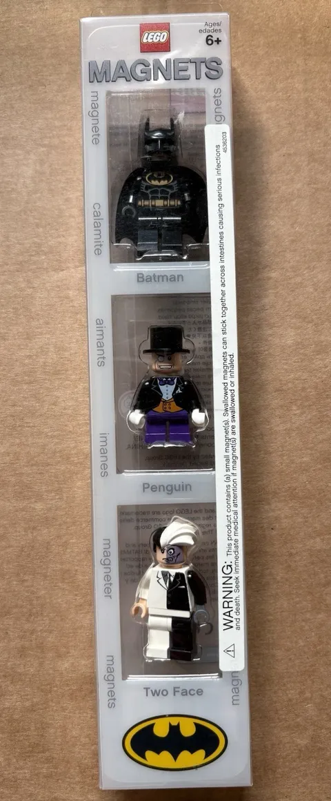 LEGO 4493780 DC Minifig Magnet Set 2006 Batman Penguin Two-Face New NOS Vintage