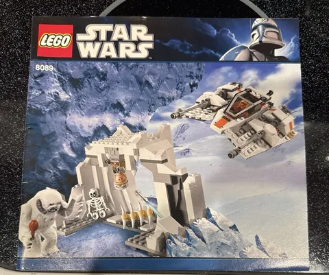 LEGO Star Wars: Hoth Wampa Cave (8089)