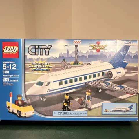 LEGO City Airport: Passenger Plane #3181 (100% COMPLETE) w/ box + instructions