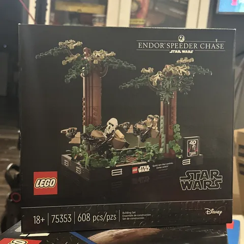 LEGO Star Wars: Endor Speeder Chase Diorama (75353)