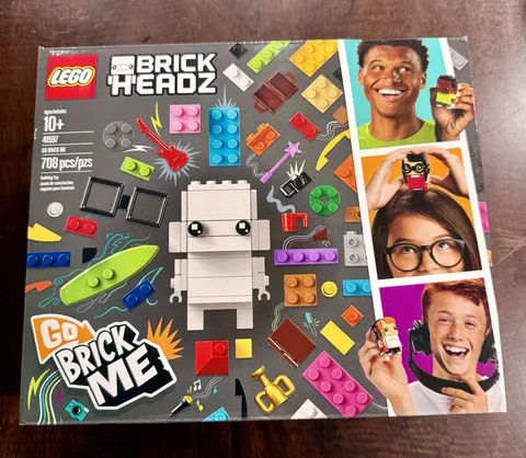 LEGO BRICKHEADZ: Go Brick Me (41597) New In Sealed Box.  Retired Set.