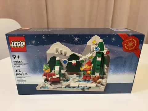 BRAND NEW! FACTORY SEALED! LEGO Winter Elves Scene 40564! FREE SHIPPING!