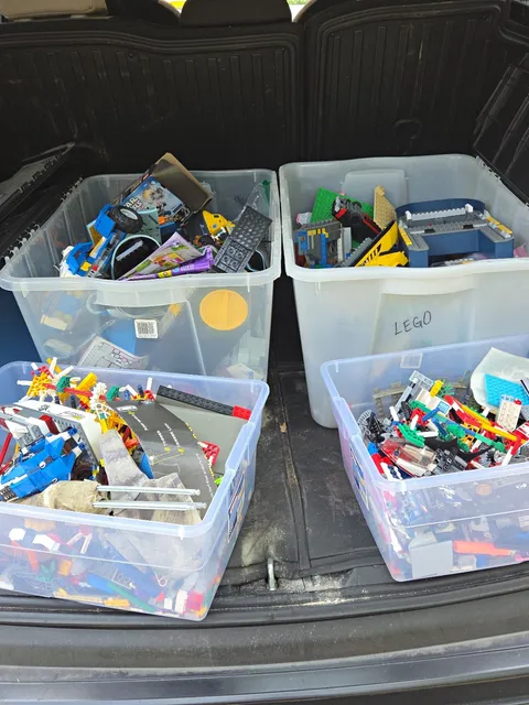 LEGO Bulk Lot Mixed Bricks Pieces Parts Minifigures in Plastic Storage Tubs