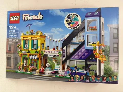 LEGO FRIENDS: Downtown Flower and Design Stores (41732)