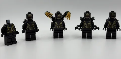 Lego Lot of 4.5 Marvel Black Outrider Minifigures, Mixed Accessories