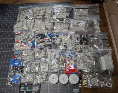 LEGO Star Wars Imperial Star Destroyer 10030 - OLD Gray - 1st Edition with Box