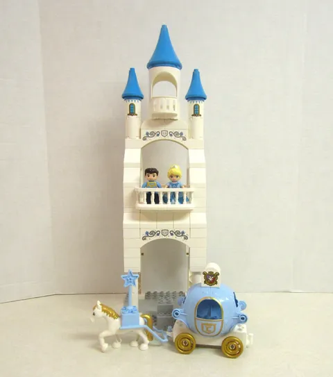 Lego DUPLO Cinderella & Prince White Castle Tower with Balcony Horse & Carriage