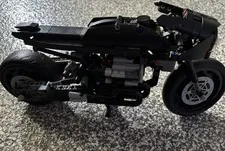 LEGO TECHNIC: The Batman � Batcycle (42155) 
