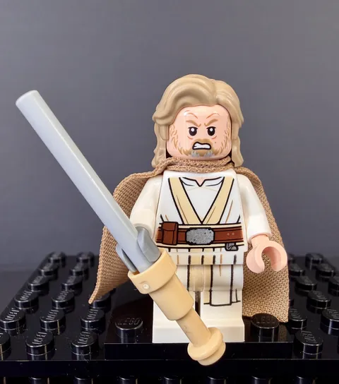  LEGO Luke Skywalker Minifigure - 75200 Star Wars Jedi - Ahch-To Island **NEW**