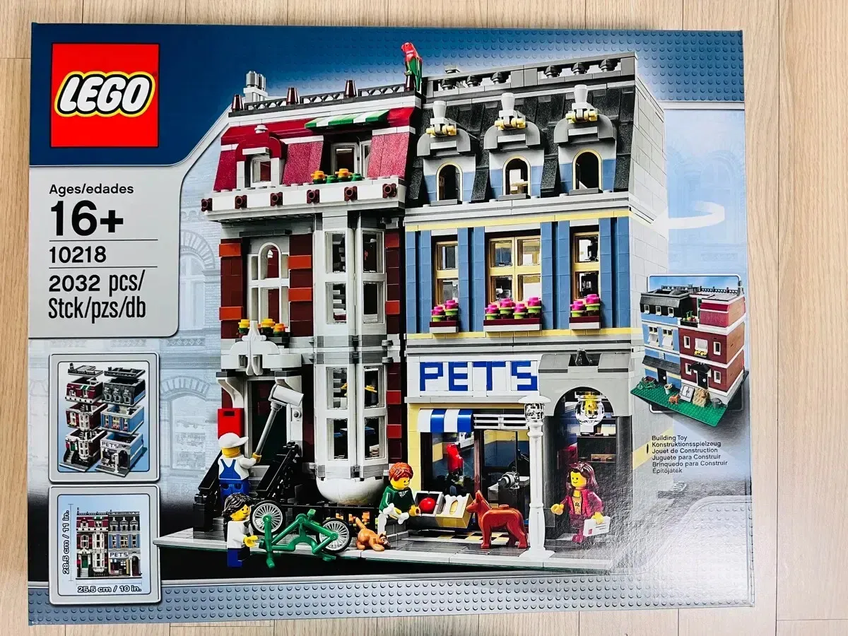 LEGO Creator Expert 10218 Pet Shop Modular Building Set Retired Rare New