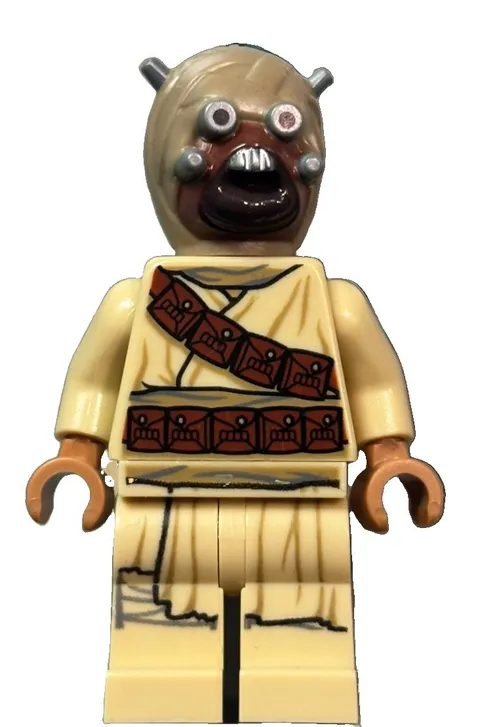 LEGO Star Wars Tusken Raider Minifigure Tan Outfit Masked Head Plastic no cracks