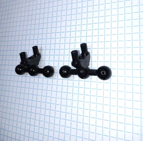2 pcs Lego Technic Pin Connectors Perpendicular 3L, 2 pins, 2 ball joints, axle